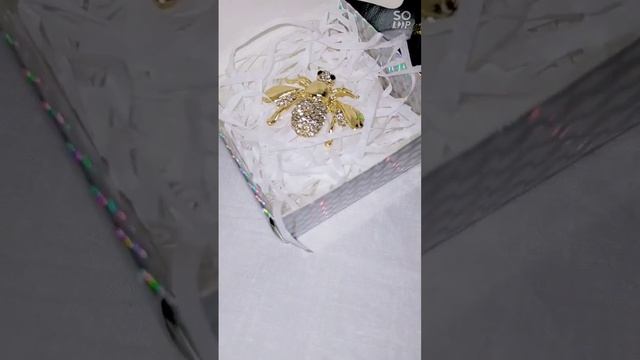 Шикарные Брошки. Лето. Божья коровка. Пчела смотреть онлайн