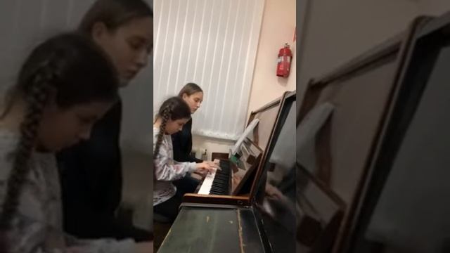 «Танец пастушков» из балета «Щелкунчик», П.Чайковский, исп. Михнева Таисия. смотреть онлайн