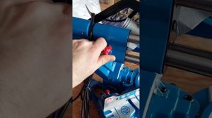 Распаковка и демонстрация торцовочной пилы ЗУБР Профессионал ППТ-216-П.