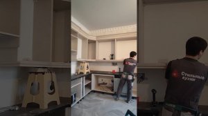 установка нижнего карниза на кухне