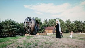 Митрополит Анастасий освятил скульптурное изображение Святой Троицы