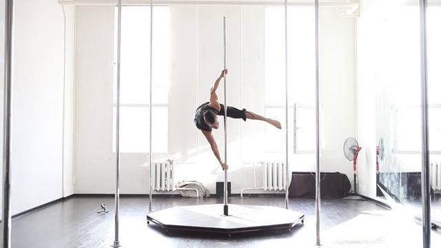 "Fly with me" (pole stage promo with Vladimir Karachunov) смотреть онлайн