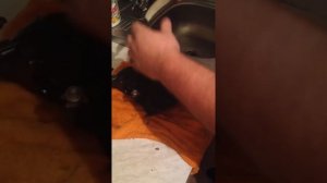 снятия стекла с противотуманки. горячей водой