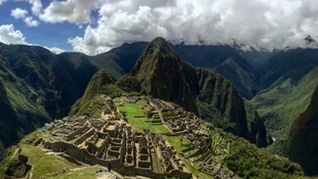 Пабло Неруда - Вершины Мачу-Пикчу / Pablo Neruda - Alturas de Machu Picchu - trasl. rusa смотреть онлайн