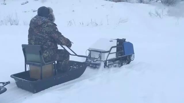 Беззаботное время провождения с мотобуксировщиком МУЖИК смотреть онлайн