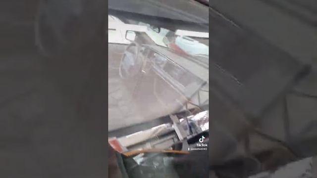 Екатеринбург, берёзовский привоз.обе продаются цена 1 000 000 за машину. смотреть онлайн