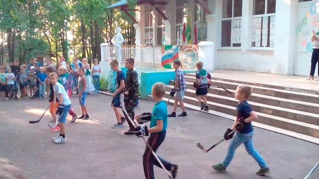 Финальное выступление хоккеистов в лагере Березка 2017 год. смотреть онлайн
