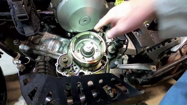 Suzuki Vstrom DL1000 stator replacement - NO OIL CHANGE