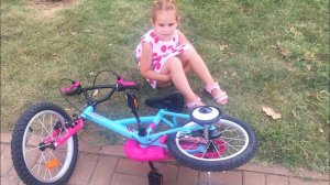 Какой велосипед купить Учимся Кататься на Новом велосипеде  Видео для Детей ВЛОГ