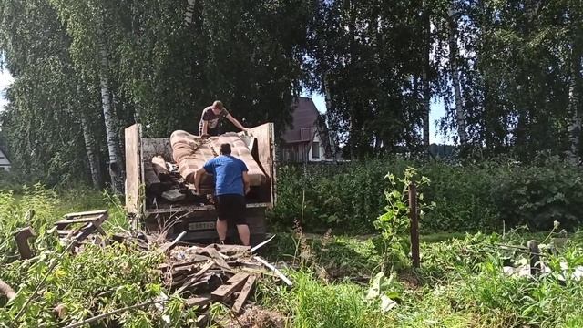 Уборка участка. Вывозим кучи мусора. смотреть онлайн