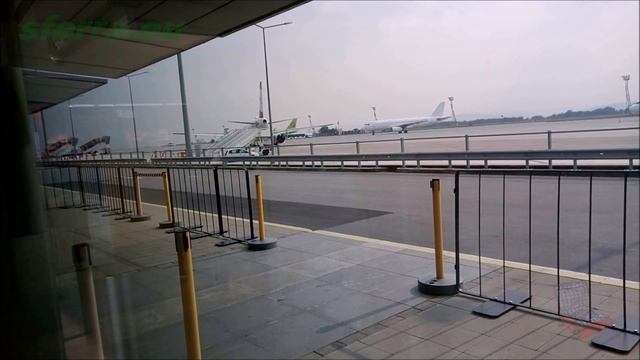Болгария Варна Аэропорт и в облаках смотреть онлайн