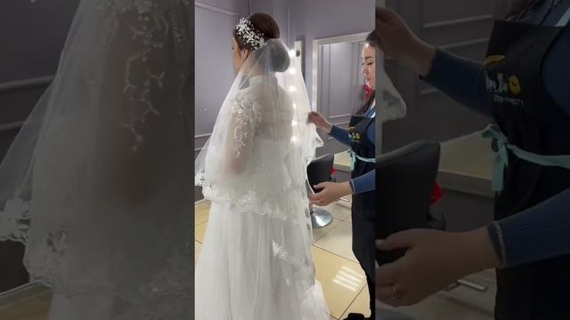 Гладкий пучок. Свадебный прическа. Хит прическа #2022 #shorts смотреть онлайн