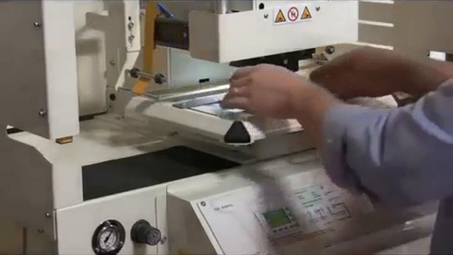 Гидравлическая машина для тиснения и перфорации Galli POLYPRES LX смотреть онлайн