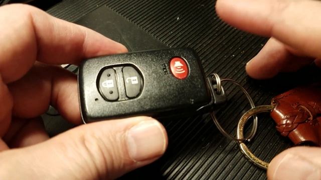 Unlock and Start Toyota Prius with Dead FOB смотреть онлайн