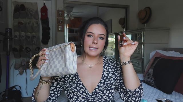 UPDATED WHAT'S IN MY PURSE SUMMER 2021! (LOUIS VUITTON FAVORITE PM BAG)