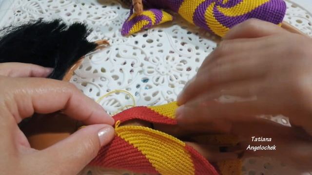 МК ПЛАТЬЕ КРЮЧКОМ НА КУКЛУ БАРБИ. ВЯЖЕМ ОДЕЖДУ ДЛЯ КУКОЛ КРЮЧКОМ И СПИЦАМИ смотреть онлайн