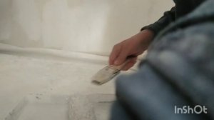 Как зачистить и покрасить потолок .