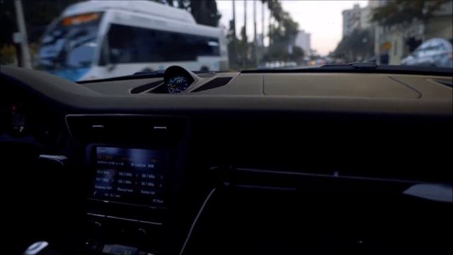 Yellow Porsche GT3 Test Drive for New Years 2018 смотреть онлайн