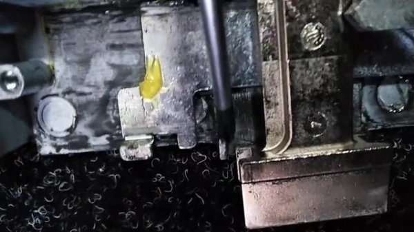 Многозапорный замок изнутри