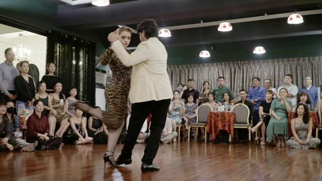 [ Tango ] 2023.08.31 - Ariadna Naveira & Fenando Sancez - Show.No.1 смотреть онлайн