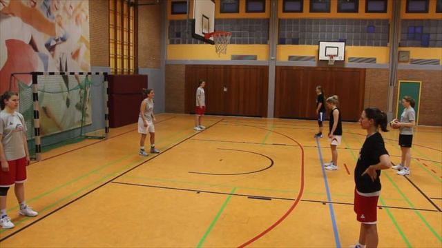 Great Basketball 3 on 3 Transition Drill for Youth Teams смотреть онлайн