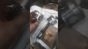 джили эмгрант ес7 жрет масло