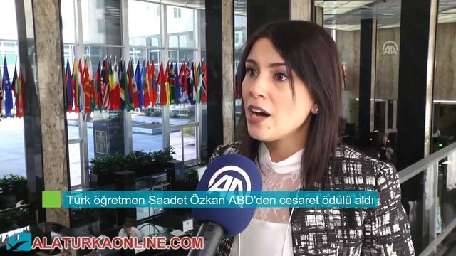 Türk öğretmen Saadet Özkan ABD'den cesaret ödülü aldı смотреть онлайн