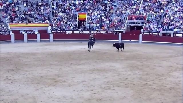Corrida de Rejones Las Ventas - Madrid смотреть онлайн