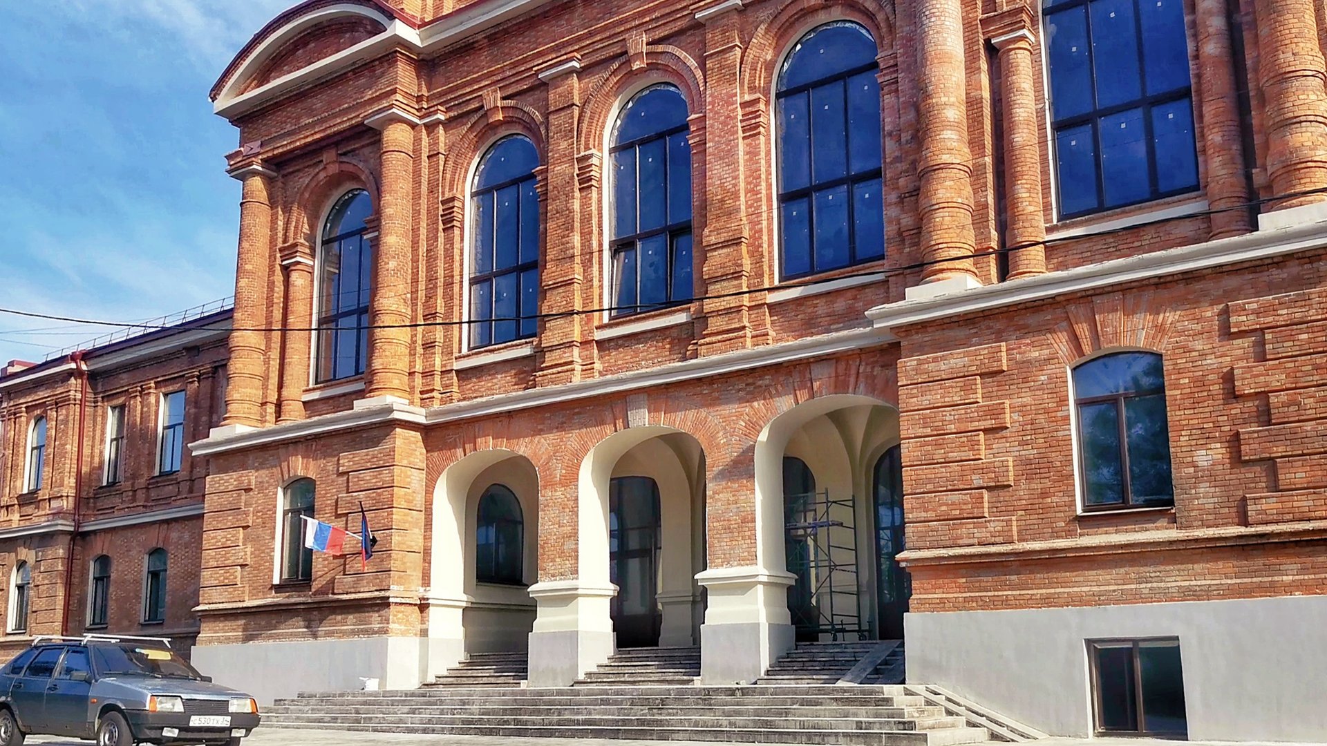 МАРИУПОЛЬ Техникум после Реставрации и полный город студентов🏙️Восстановление и Жизнь Сегодня смотреть онлайн