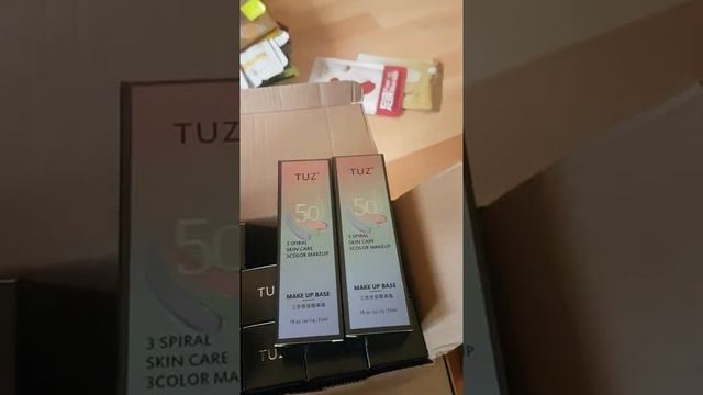 Трёхцветная база под макияж 5в1 TUZ смотреть онлайн
