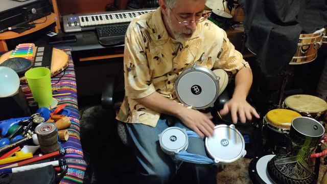 Triple Darbuka Solo Jam Over An Originally Programmed Beat смотреть онлайн