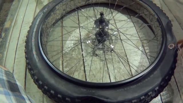 ЖИР-ТВ №3 - Первый ремонт бескамерки - Боковой порез