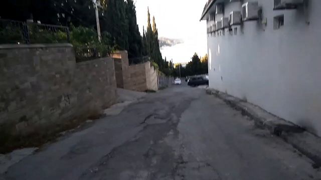 г. Алушта. Санаторий МВД "Дружба". Спуск к морю смотреть онлайн