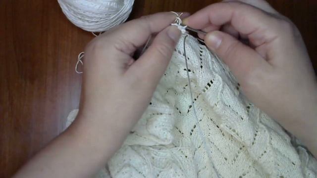 Летняя маечка. Часть 3. Горловина и пройма рукава. #мастеркласс #красивыйузор #вязание #knitting # смотреть онлайн