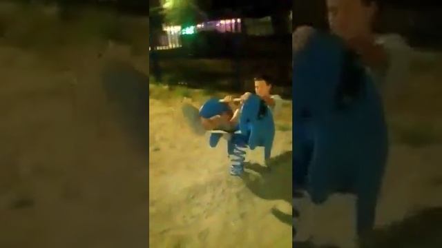 Дядя с племянником на прогулке. смотреть онлайн
