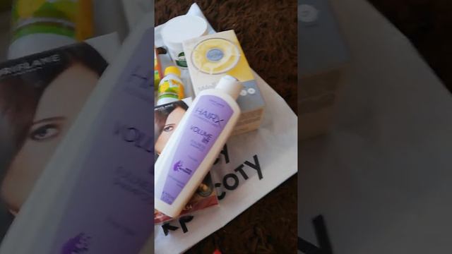 Посылочка из 13го каталога! По максимуму полезная😋Ну и конечно с подарками!