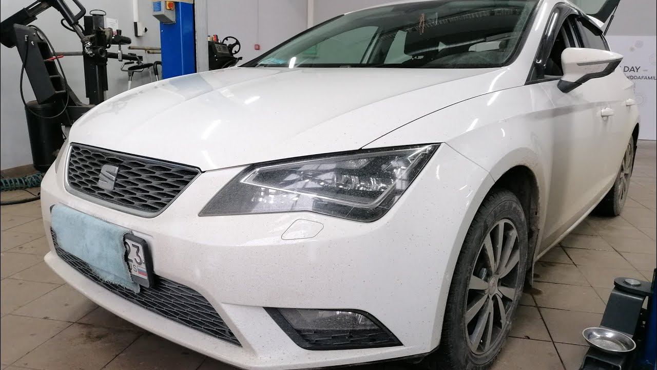 SEAT Leon 1.2 TSI, DQ-200 постоянно моргает индикатор ручного тормоза.