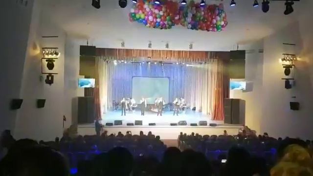 "Увезу тебя я в тундру" - Выступление в составе квартета смотреть онлайн