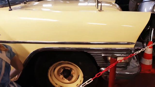 GAS-M13 Tschaika Regierungs-Krankenwagen Der DDR-Staatsführung. Rarität!!!