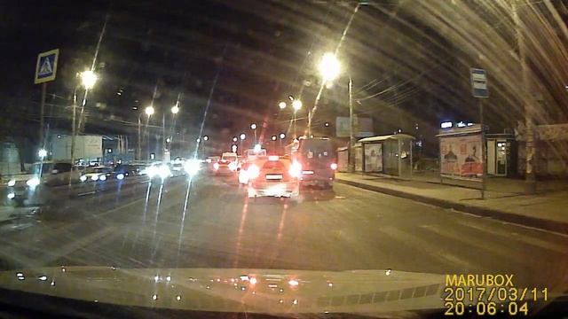проезд на красный свет. Самара, ул. Авроры, Автовокзал смотреть онлайн
