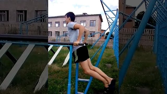 Отжимания на брусьях в 14 лет смотреть онлайн