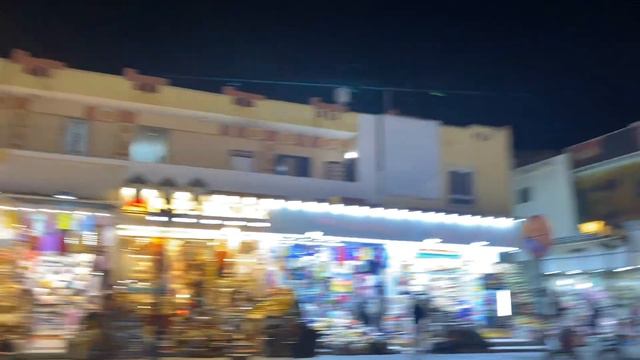 Город Шарм Эль Шейх рынок возле мечети Аль-Сахаба торгуемся и т д)) смотреть онлайн