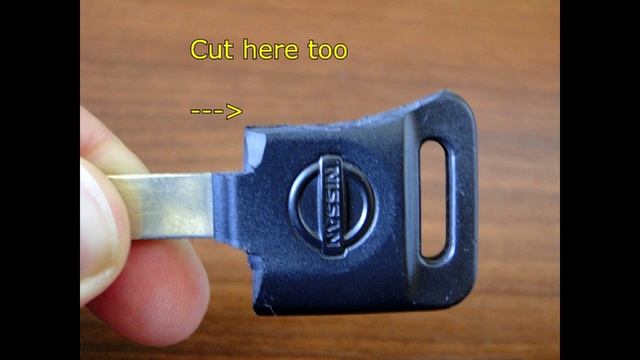 HOW TO EXTRACT TRANSPONDER (SENSOR,IMMOBILISER, CHIP) FROM A NISSAN KEY