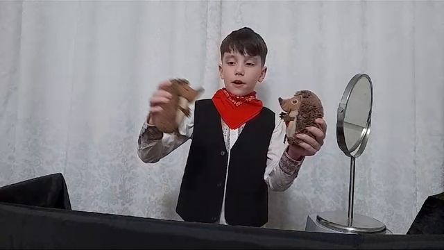Виталий Es war einmal ein Igel смотреть онлайн