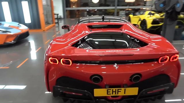 NEW! Ferrari SF90 & Ford GT Enter The Building! смотреть онлайн