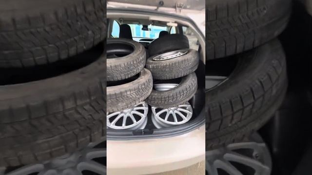 Привезли для нашего клиента Toyota Vitz смотреть онлайн