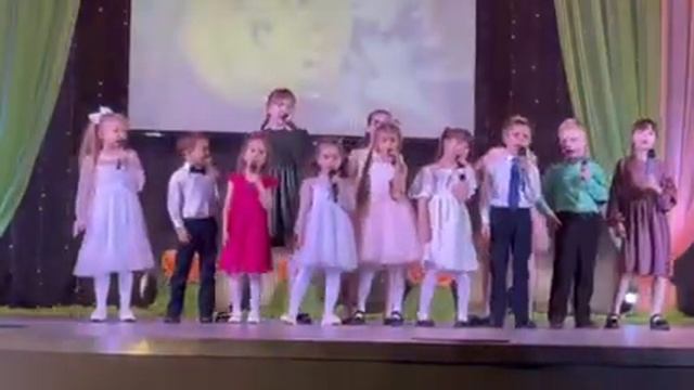 Вокальный коллектив «Фантазия» «Мамочка» смотреть онлайн
