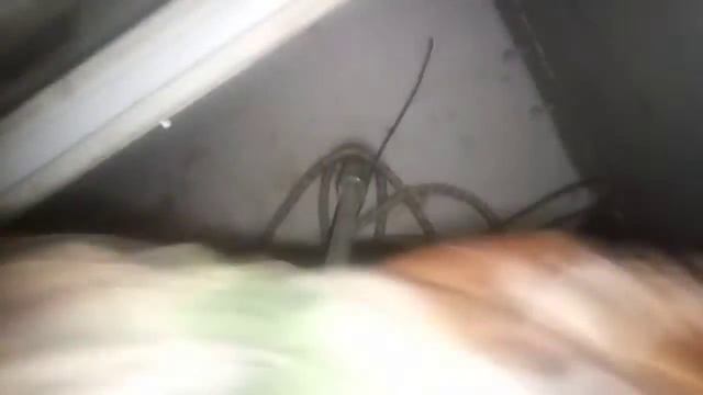 МОЖНО ЛИ ПРОБИТЬ КОЛЕСО КАМНЕМ , ЗАЧЕМ НАДО ВОЗИТЬ С СОБОЙ ЗАПАСКУ И ДОМКРАТ . смотреть онлайн