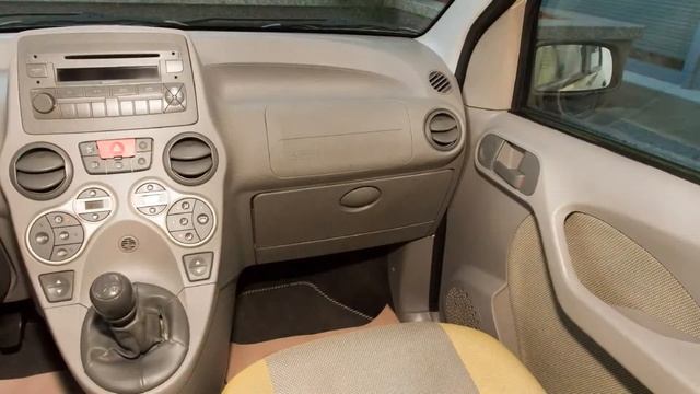 FIAT Panda 1.2i Yello Dynamic 2004 смотреть онлайн