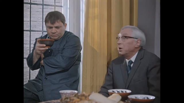 Я бросаю все дела! Хватаю такси! Лечу сюда! А он говорит не хочу! смотреть онлайн